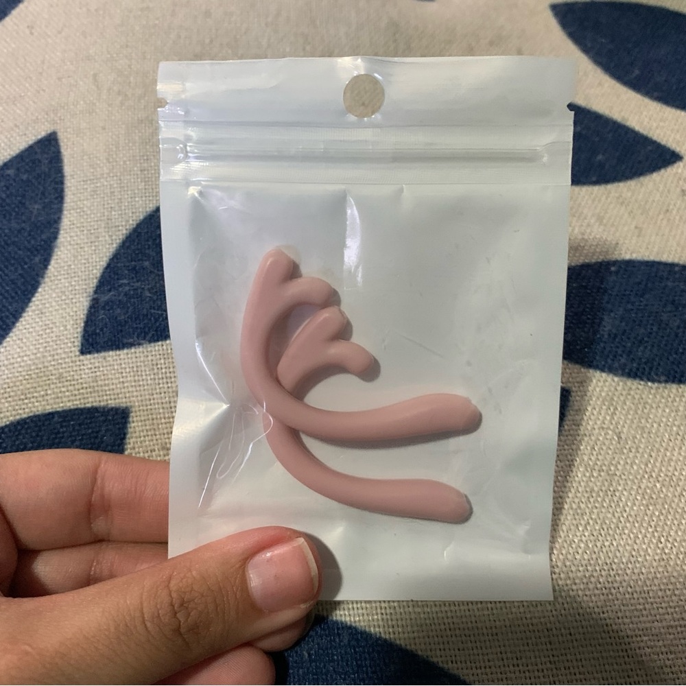 face mask silicone ear hook - one pair (pink) - Picture 1 of 1